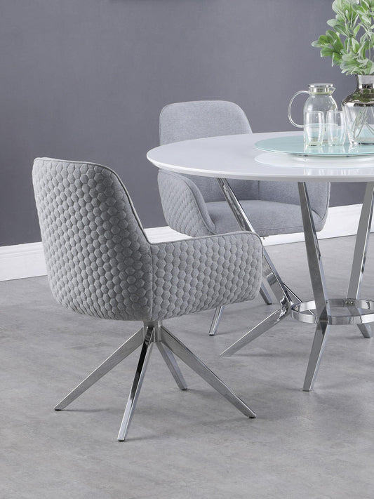 Chaise d'appoint Abby Flare avec accoudoirs, gris clair et chrome