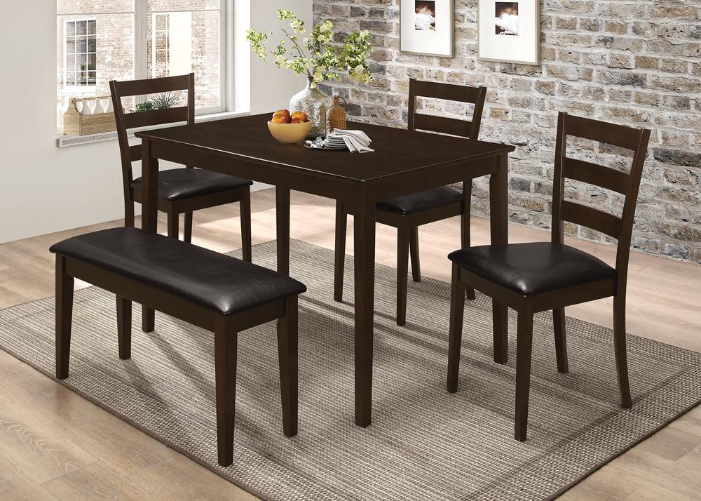Ensemble salle à manger Guillen 5 pièces avec banc, couleur cappuccino et brun foncé.