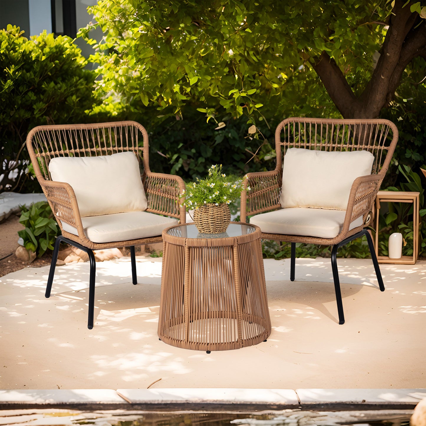 Ensemble de bistro en osier tressé pour extérieur, 3 pièces, ensemble de chaises de patio en rotin résistant aux intempéries avec coussins.