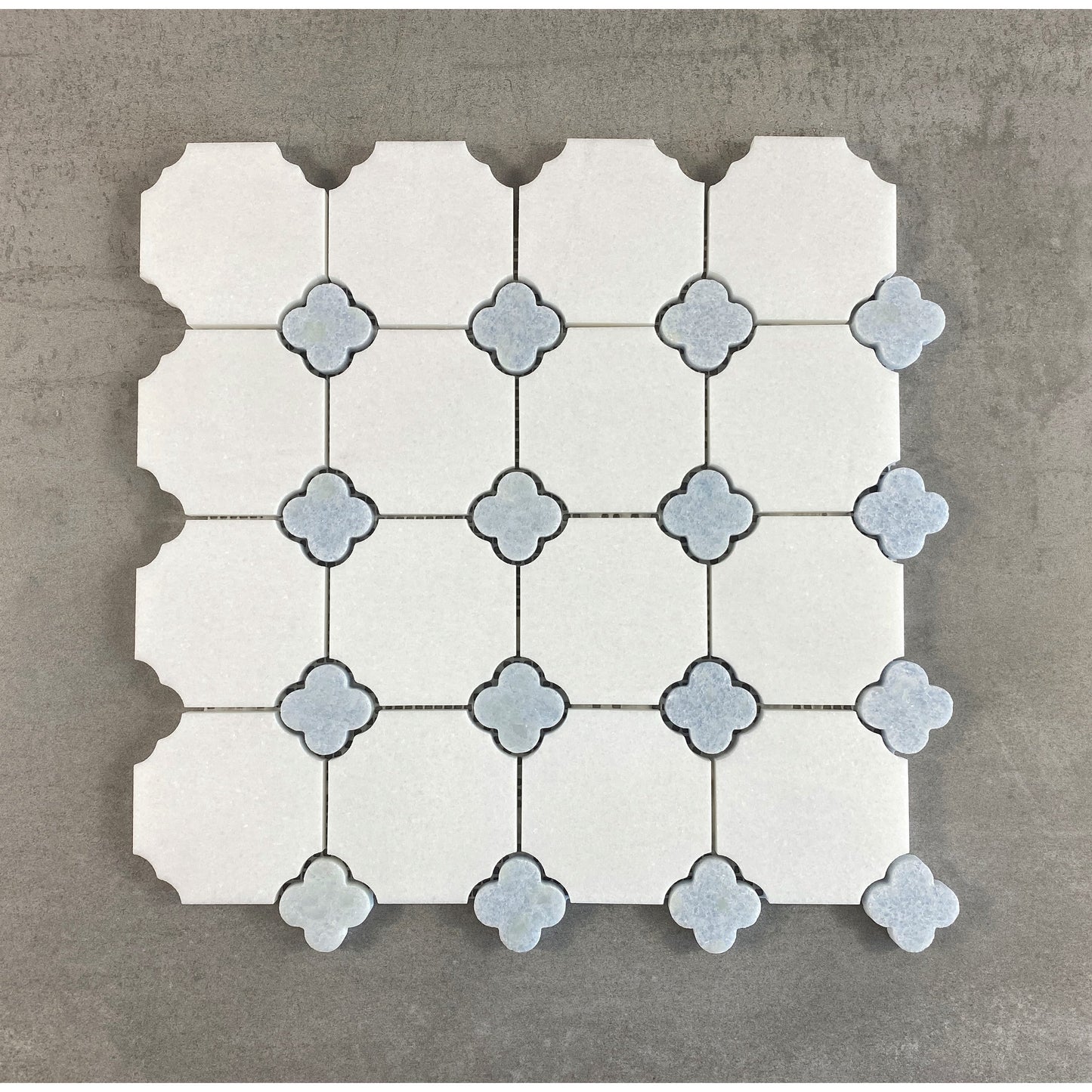 Carreaux de mosaïque en marbre blanc de Thassos avec motif floral bleu céleste - Boîte (10 feuilles)