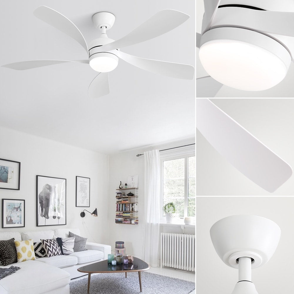 Ventilateur de plafond 52 pouces avec télécommande et éclairage, moteur DC silencieux, 5 pales, haut débit d'air, design moderne.