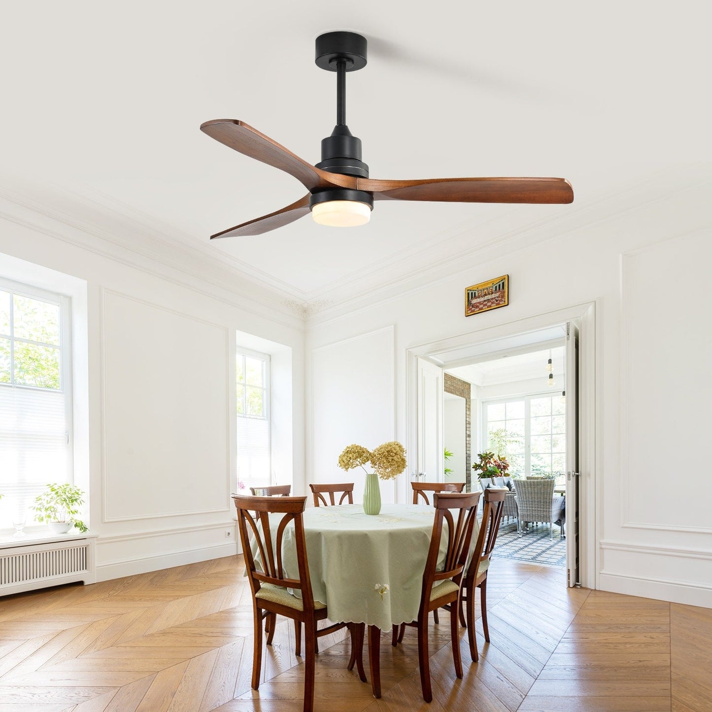 Ventilateur de plafond intérieur en bois Sofucor 52 avec télécommande, éclairage intégré en option.