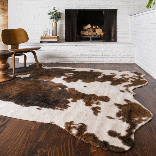 Tapis de sol imitation peau de vache Yosemite d'Alexander Home
