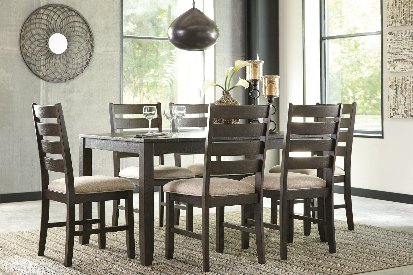 Table à manger et chaises Rokane (ensemble de 7)