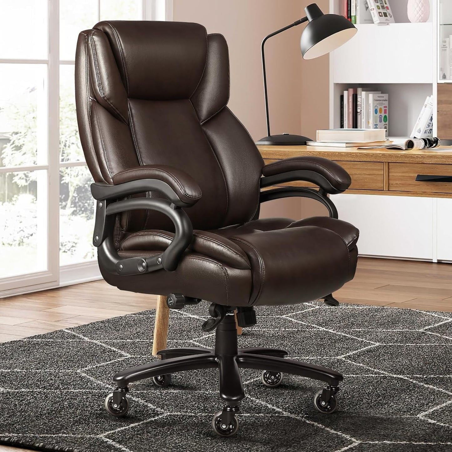 Chaise de bureau executive Bossin pour personnes de grande taille et fortes corpulent, support lombaire réglable, 500 lbs, chaise ergonomique à dossier haut en cuir PU pour ordinateur.