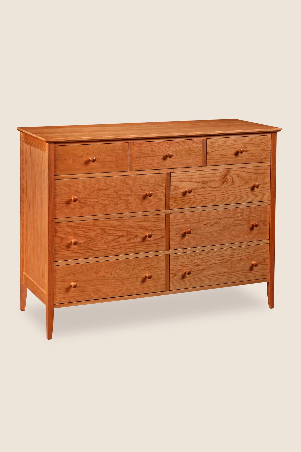 Commode Shaker à neuf tiroirs - Cerisier