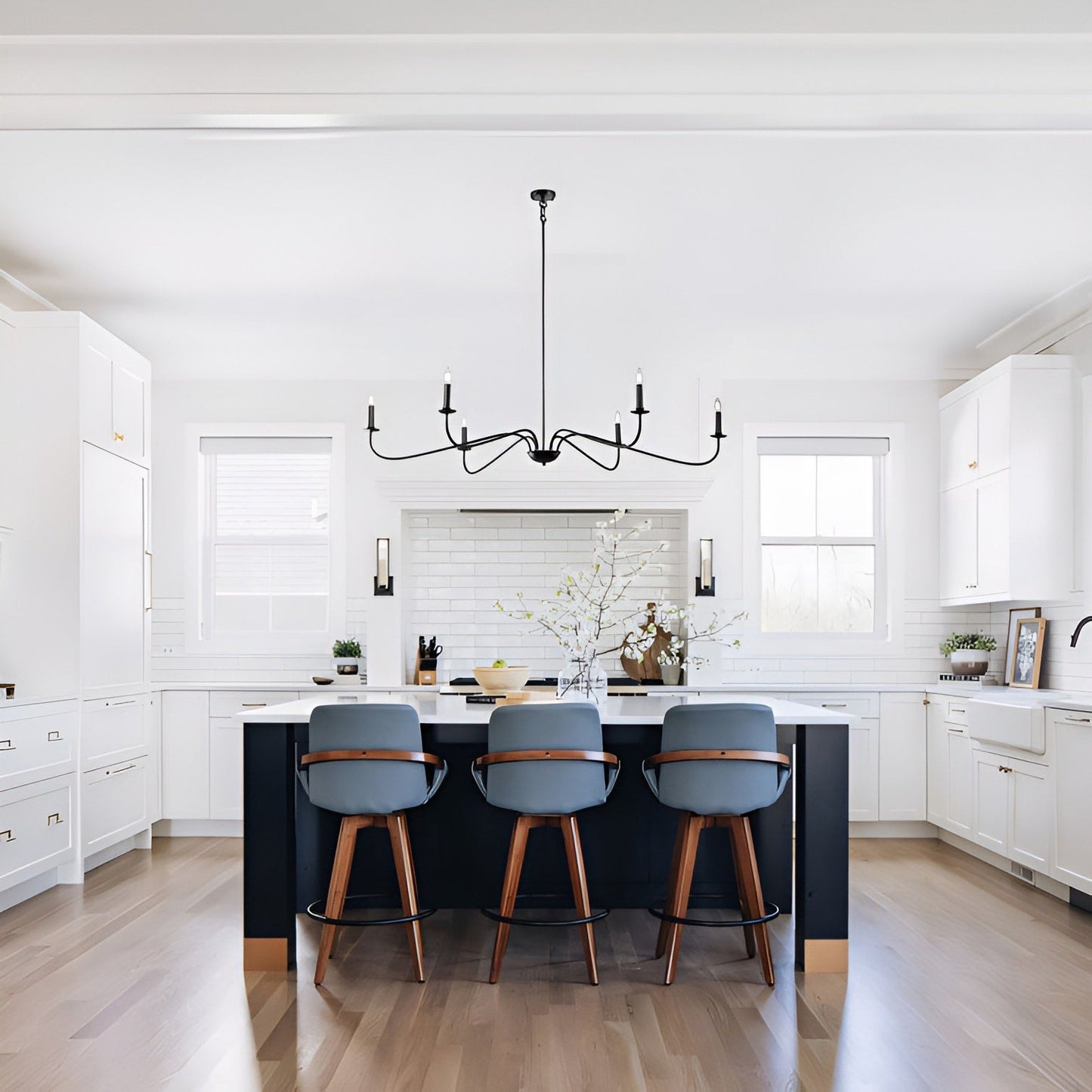 Luminaire classique français minimaliste à 6 lumières avec éclairage de type bougie