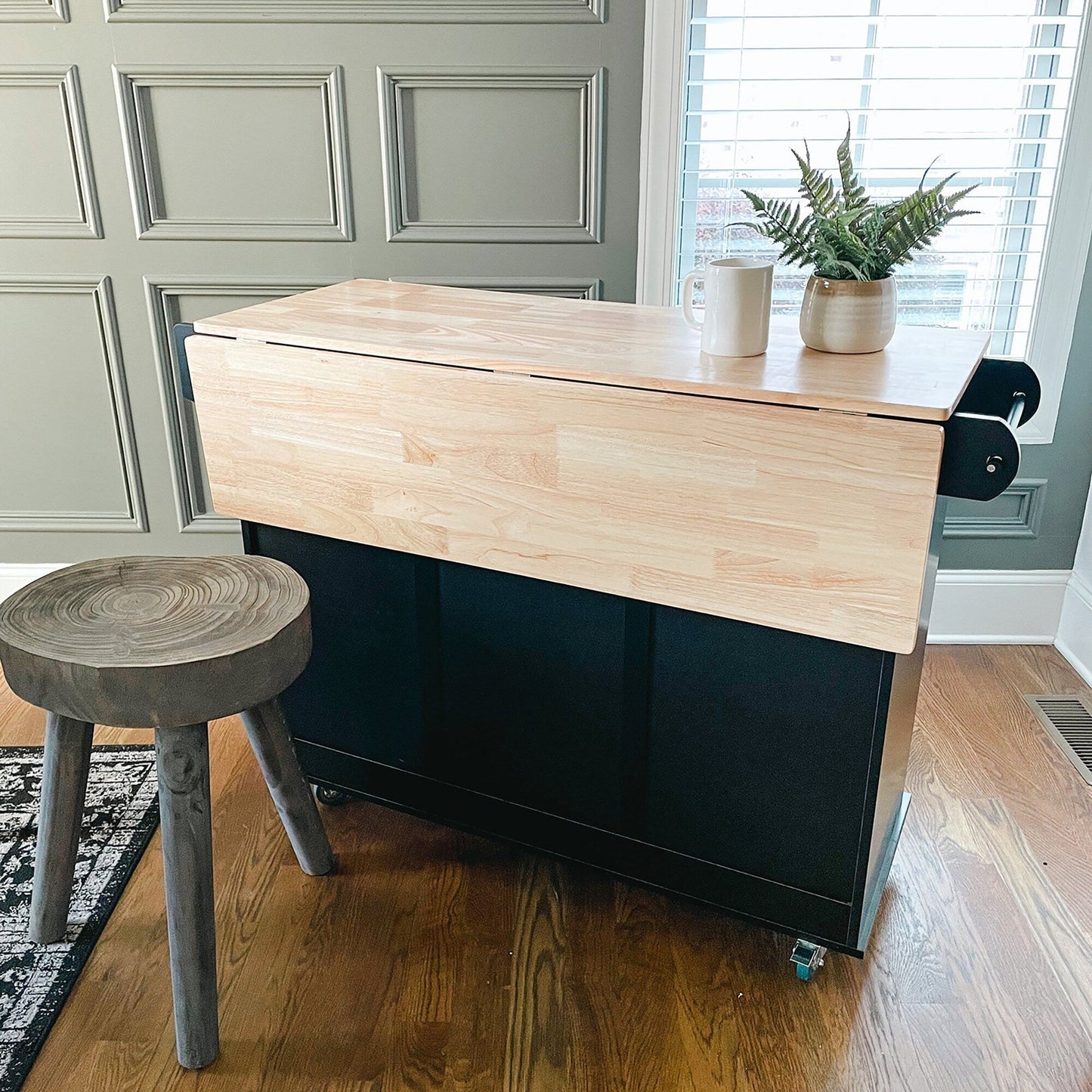 Chariot d'îlot de cuisine Sophia & William avec plateau rabattable et plateau en bois de caoutchouc, chariot de cuisine roulant avec grand placard de rangement