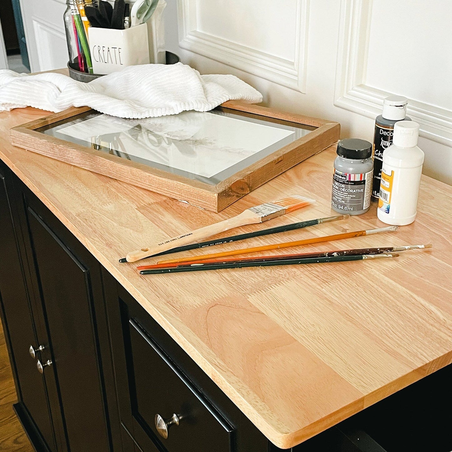 Chariot d'îlot de cuisine Sophia & William avec plateau rabattable et plateau en bois de caoutchouc, chariot de cuisine roulant avec grand placard de rangement