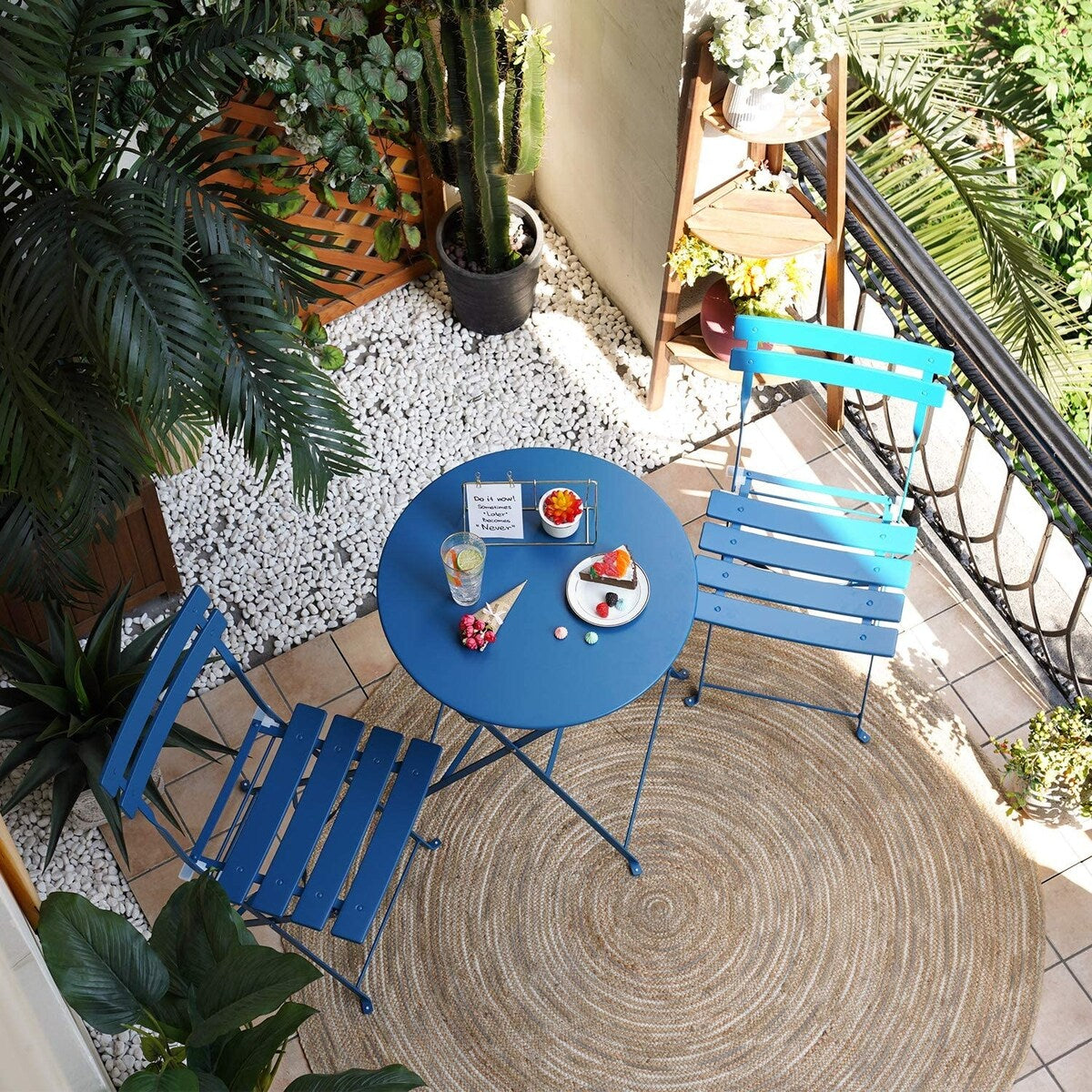 Ensemble de bistro pliable en métal 3 pièces, ensemble de conversation résistant aux intempéries pour l'intérieur et l'extérieur, pour patio, jardin, cour.