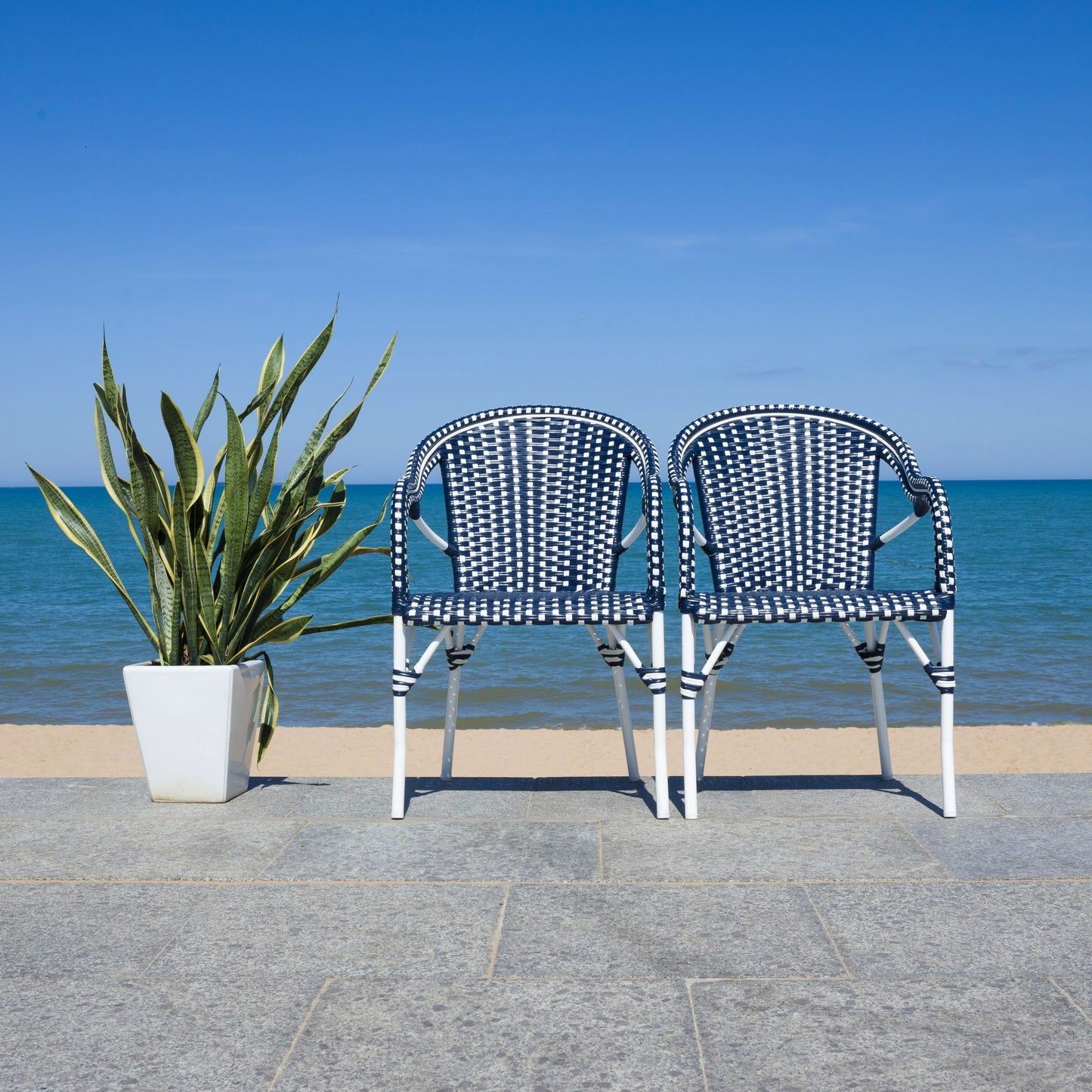 Fauteuil à accoudoirs SAFAVIEH Doreth (lot de 2) - 58,4 x 91,4 x 63,5 cm (LxlxH)