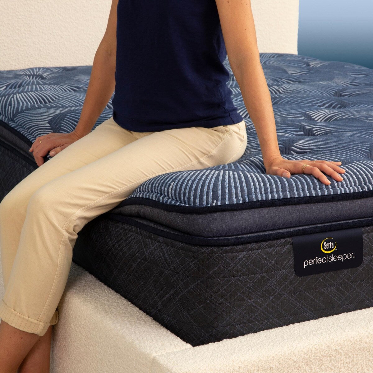 Matelas Serta Perfect Sleeper Oasis Sleep 15 avec surcouche moelleuse