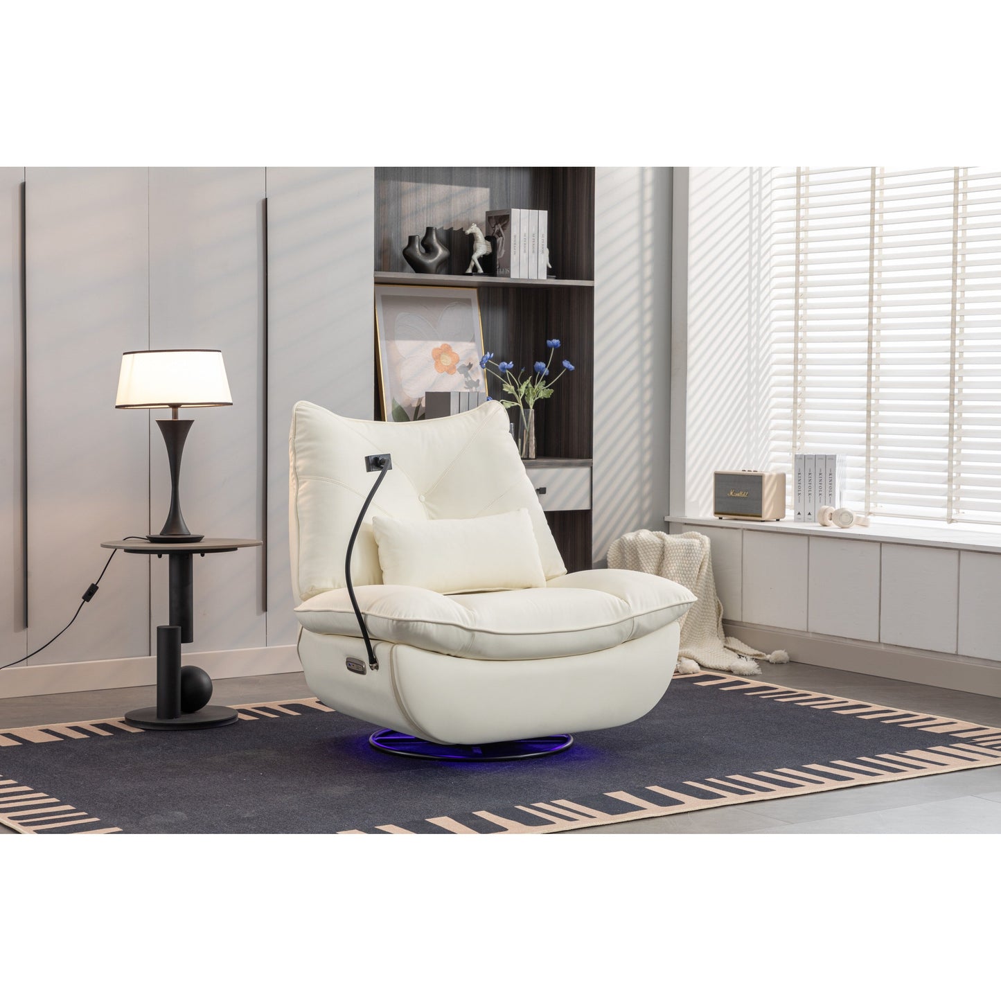 Fauteuil inclinable pivotant à glissement électrique avec haut-parleurs Bluetooth, porte-téléphone, ports de charge USB et Type-C, et rangement caché dans les accoudoirs.