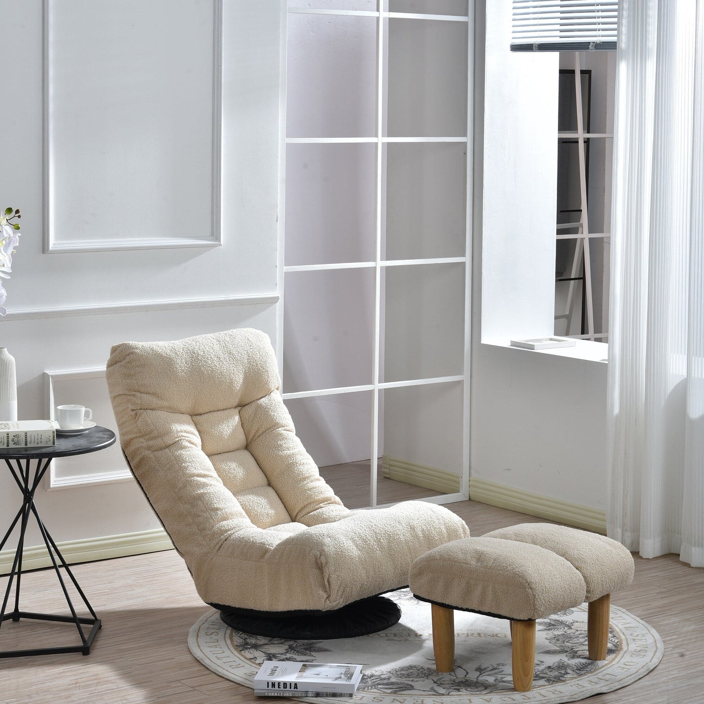 Ensemble de fauteuil inclinable sans accoudoirs, recouvert de tissu, avec repose-pieds et repose-tête réglable.