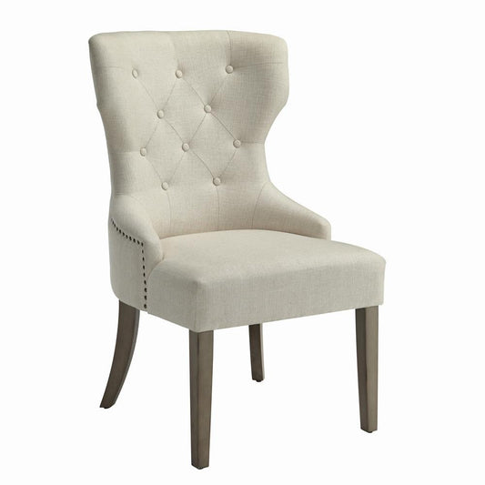 Chaise de salle à manger capitonnée et rembourrée Baney, couleur beige.