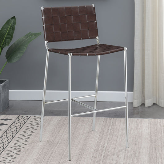 Tabouret de bar rembourré Adelaide avec dossier ouvert, marron et chrome.