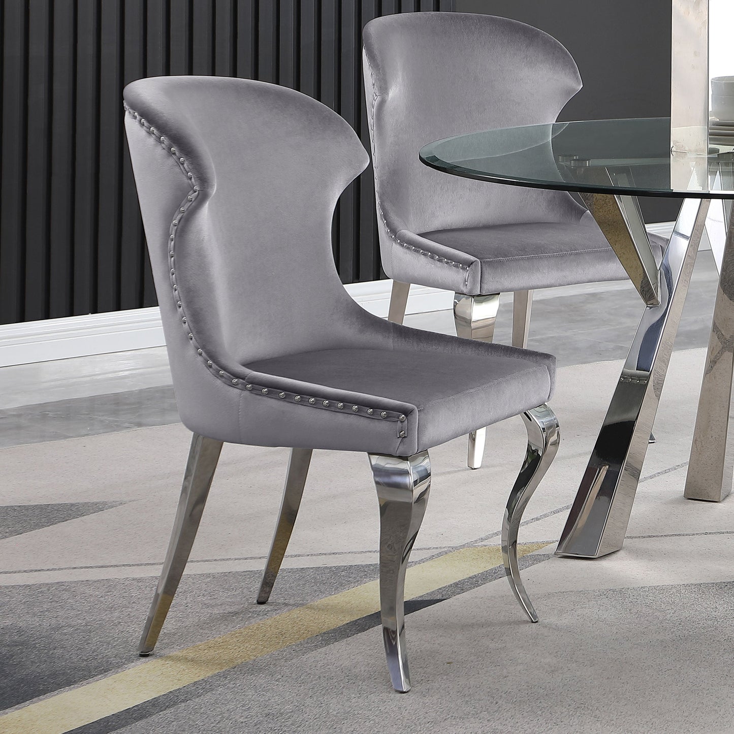 Cheyanne Fauteuil d'appoint à dossier en forme d'aile avec garniture à clous (lot de 2)