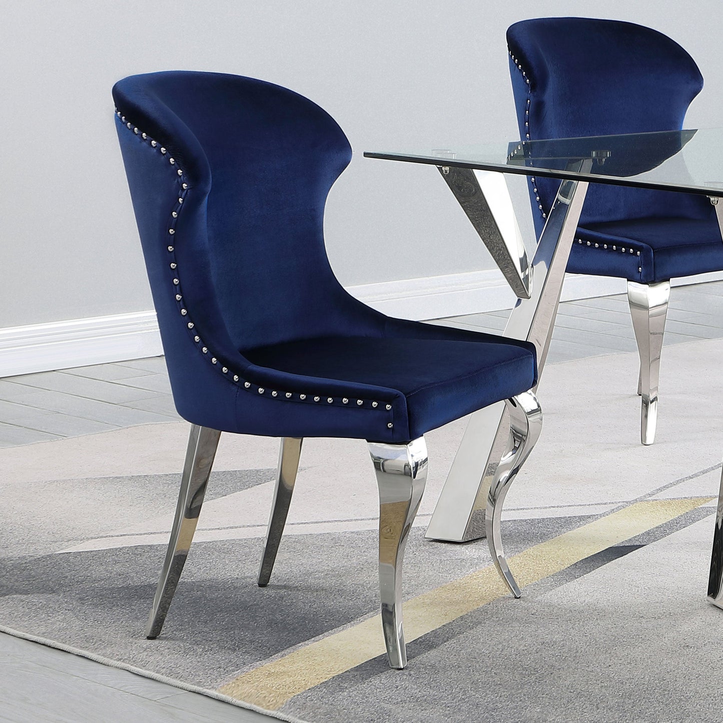 Cheyanne Fauteuil d'appoint à dossier en forme d'aile avec garniture à clous (lot de 2)