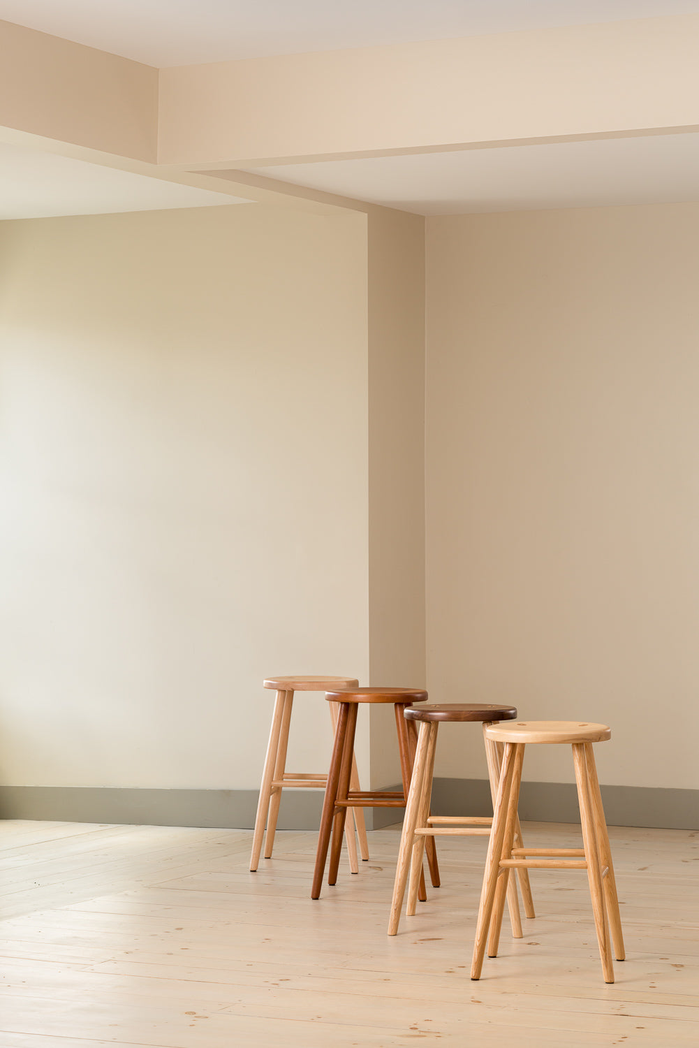 Tabouret Hancock - Frêne