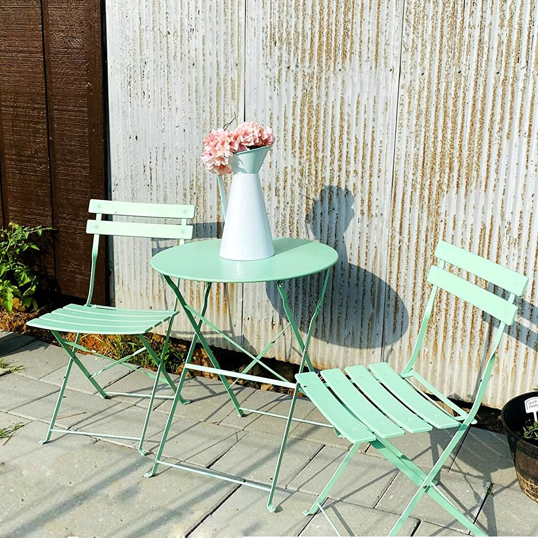Ensemble de bistro pliable en métal 3 pièces, ensemble de conversation résistant aux intempéries pour l'intérieur et l'extérieur, pour patio, jardin, cour.