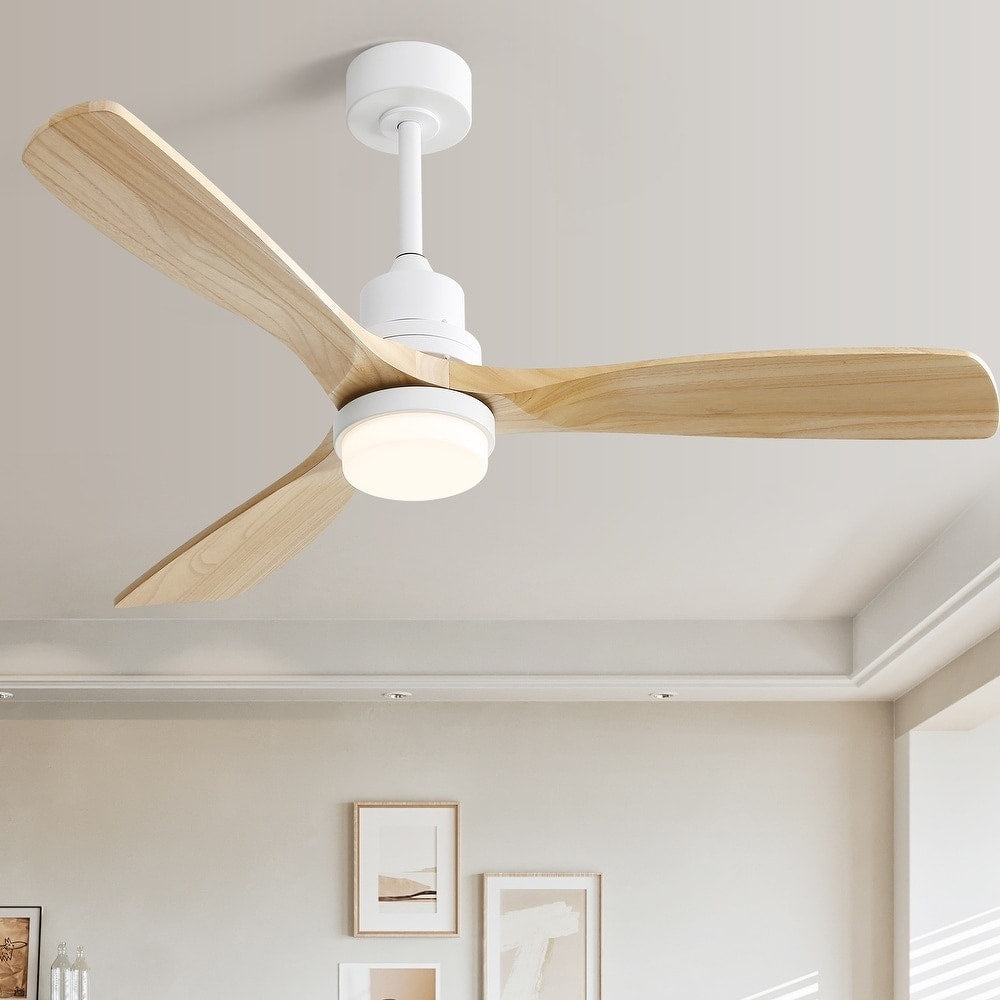 Ventilateur de plafond intérieur en bois Sofucor 52 avec télécommande, éclairage intégré en option.