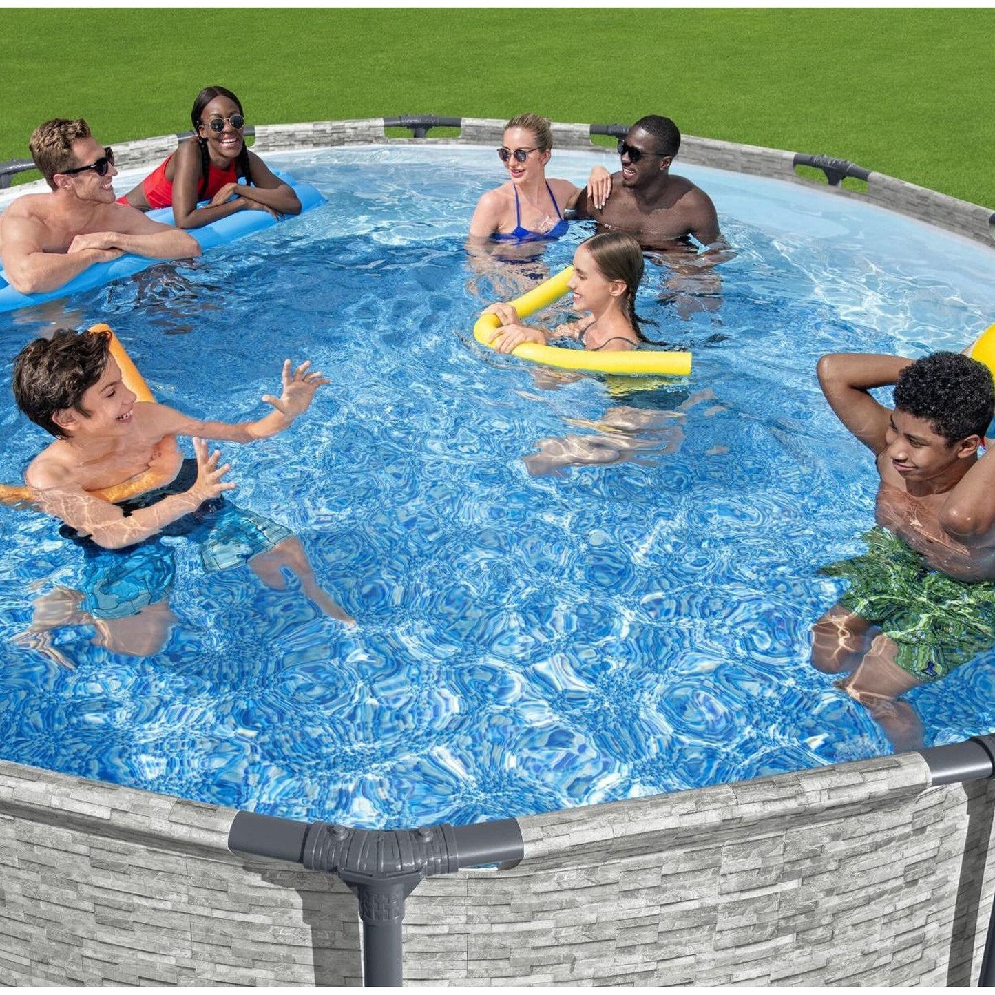 Piscine hors sol Bestway Steel Pro MAX ronde avec pompe et couverture