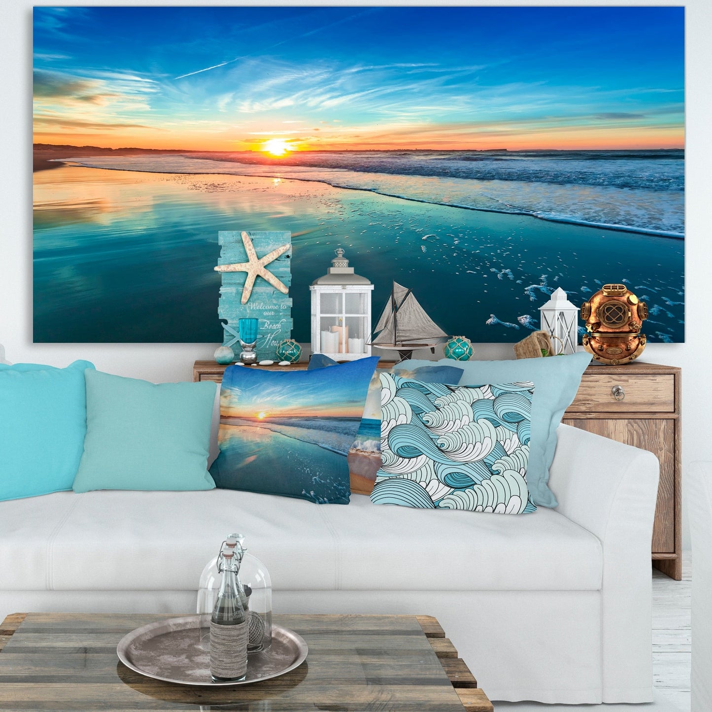 Cœur de plage bleu avec coucher de soleil lointain - Tableau sur toile représentant un bord de mer