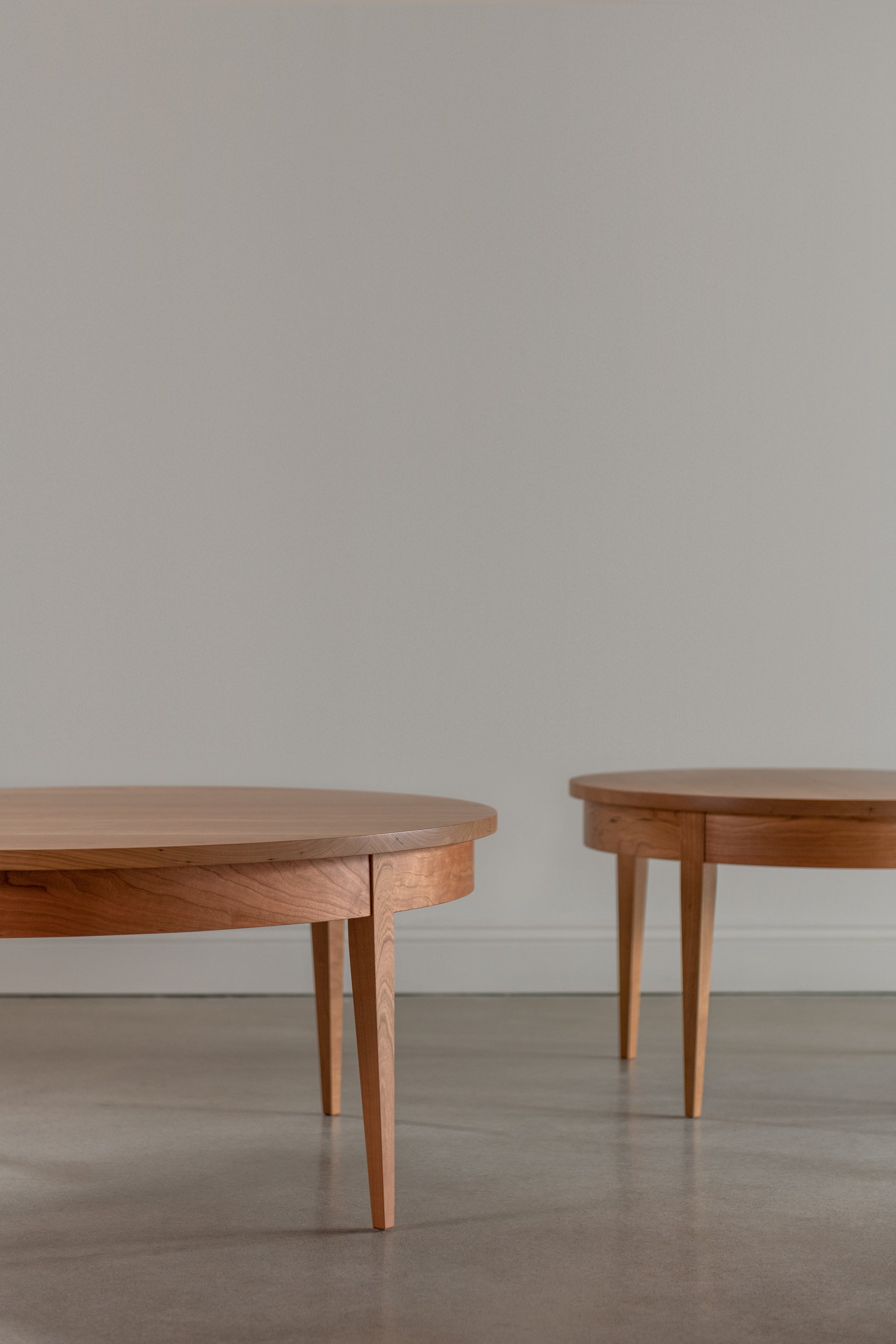 Table basse ronde Shaker Heirloom - Cerisier