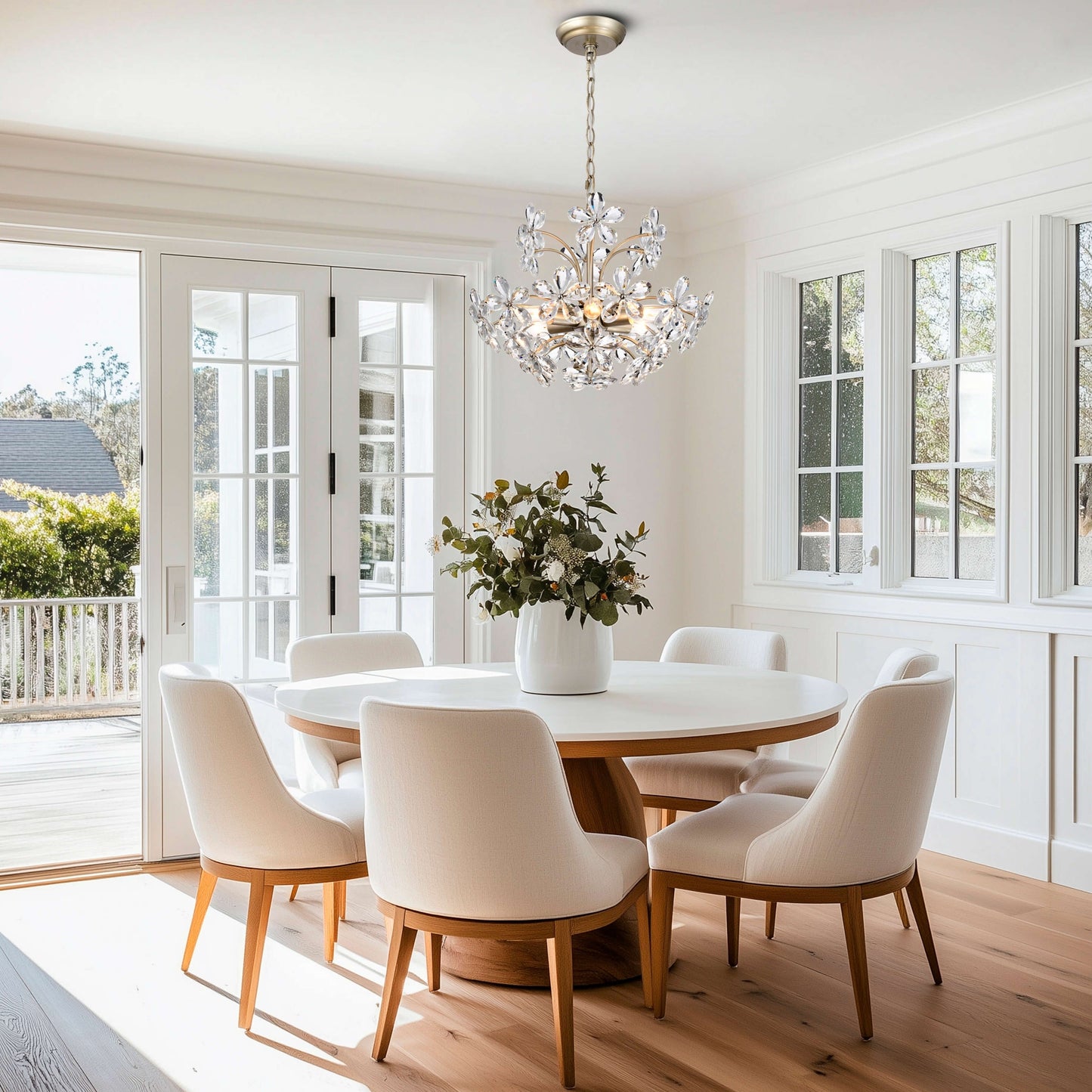 Luminaire Rosa à 6 lumières, en cristal de champagne, couleur argent brossé, en forme de fleur.