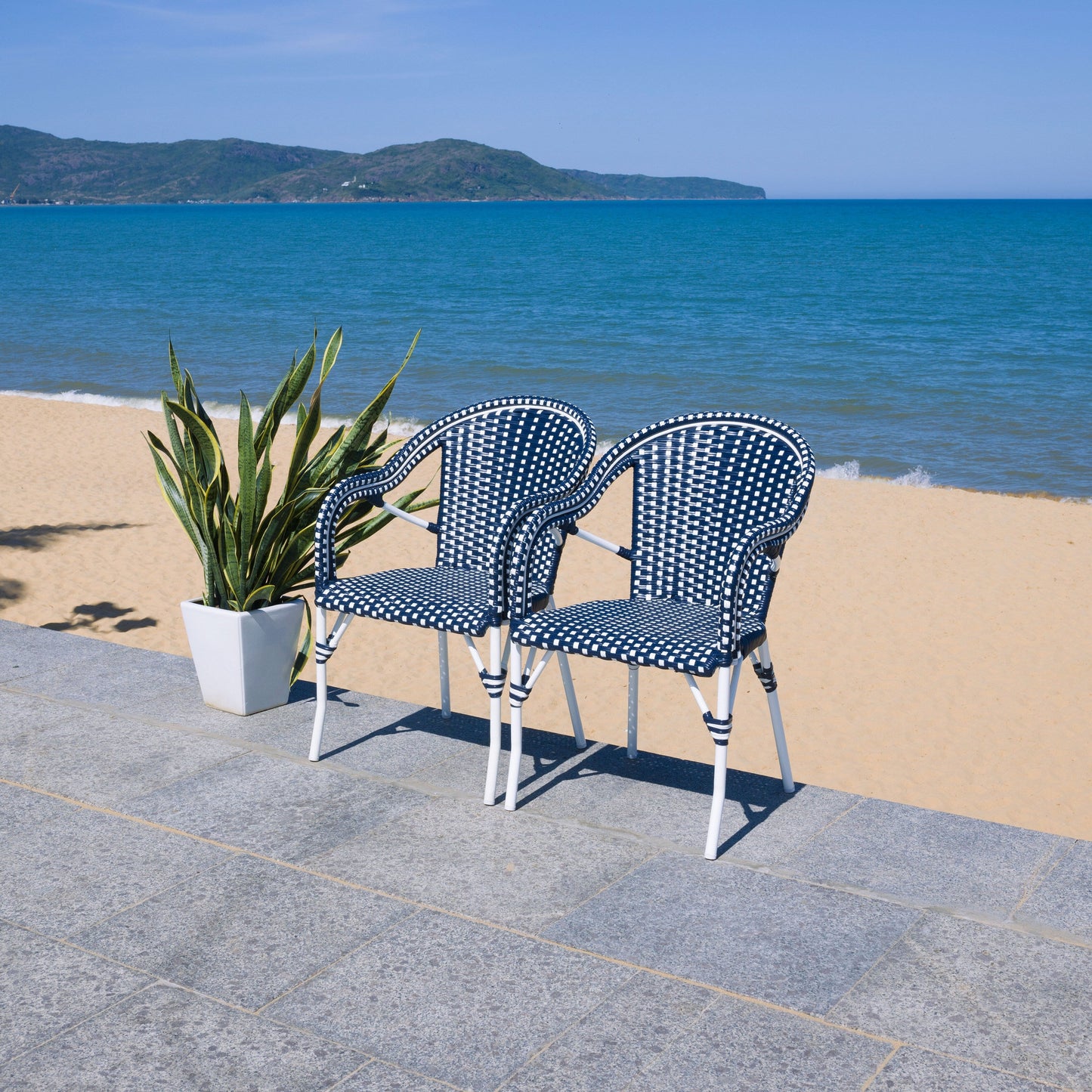 Fauteuil à accoudoirs SAFAVIEH Doreth (lot de 2) - 58,4 x 91,4 x 63,5 cm (LxlxH)