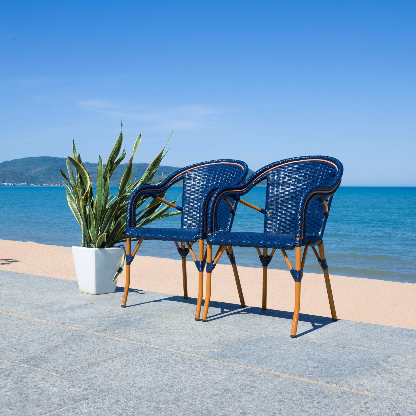 Fauteuil à accoudoirs SAFAVIEH Doreth (lot de 2) - 58,4 x 91,4 x 63,5 cm (LxlxH)