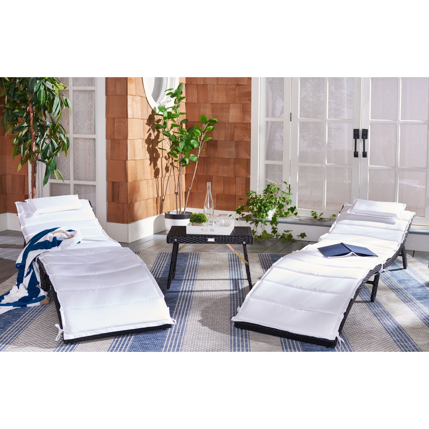 Ensemble de chaises longues de jardin Blaguna 3 pièces de SAFAVIEH - 83L x 20P x 24H (dimensions en pouces)