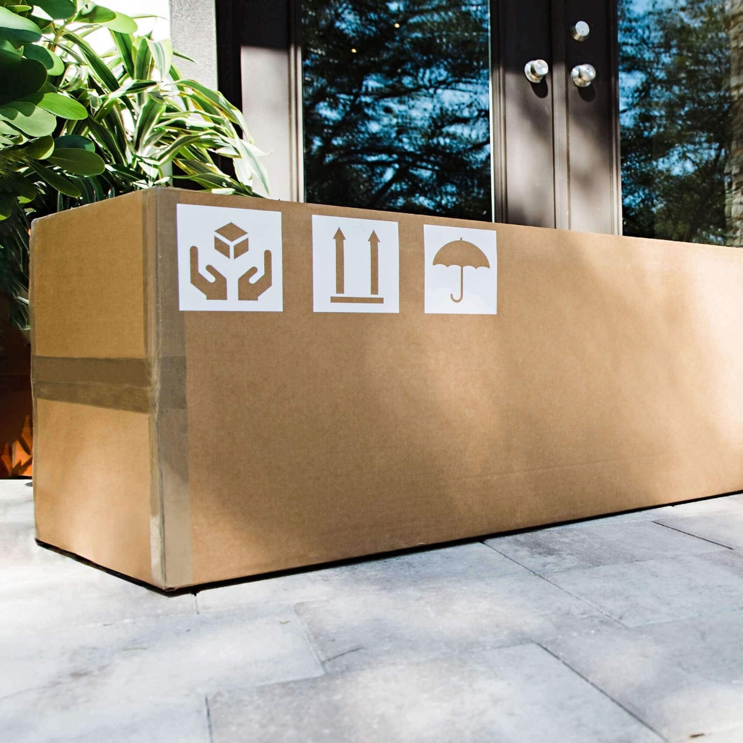 Matelas hybride de 25 cm (10 pouces) Signature Design by Ashley Chime, livré dans une boîte