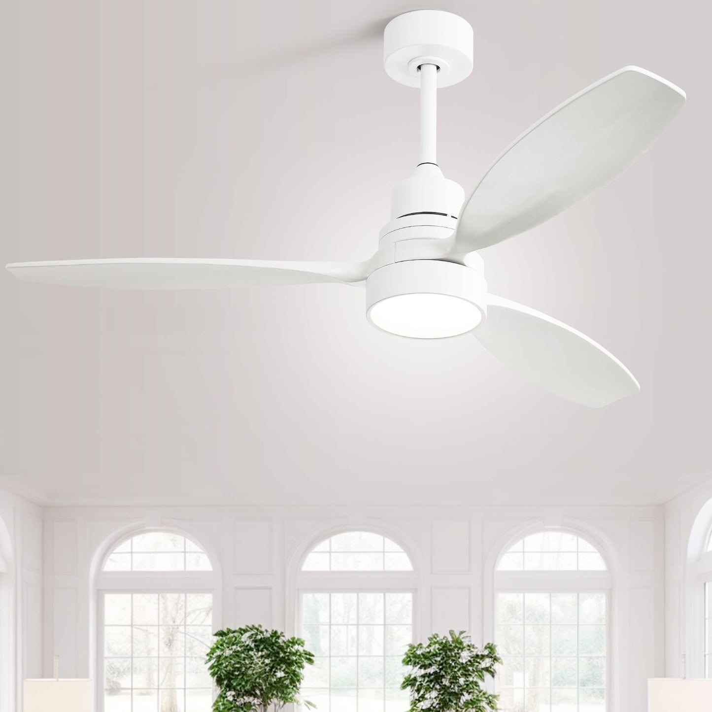 Ventilateur de plafond intérieur en bois Sofucor 52 avec télécommande, éclairage intégré en option.