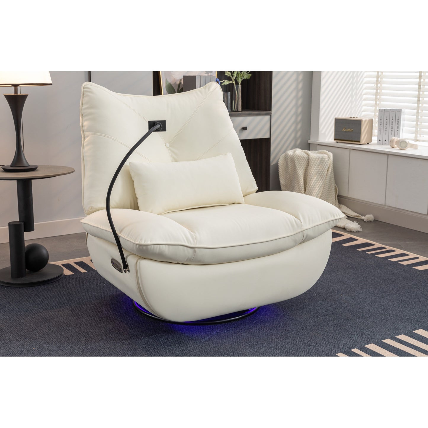 Fauteuil inclinable pivotant à glissement électrique avec haut-parleurs Bluetooth, porte-téléphone, ports de charge USB et Type-C, et rangement caché dans les accoudoirs.