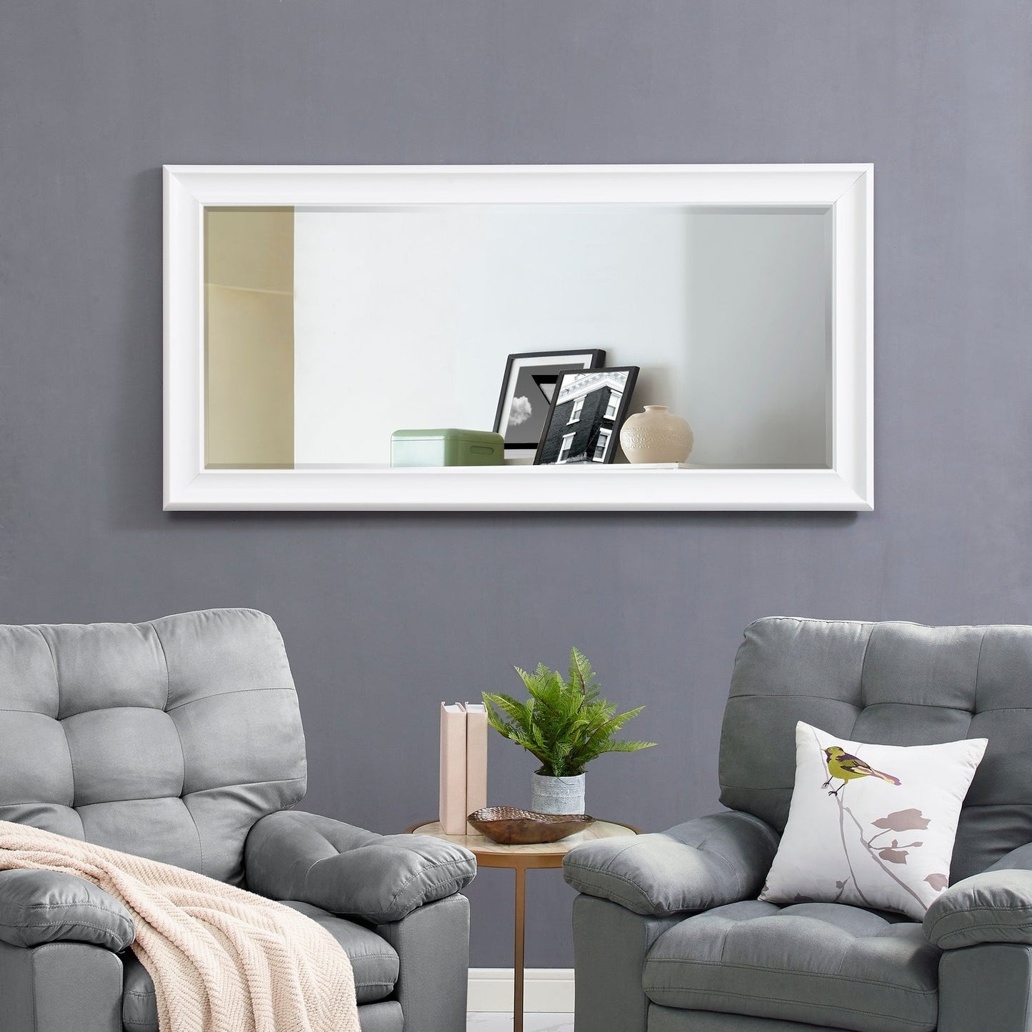 Grand miroir, miroir pleine taille, miroir rectangulaire mural suspendu, avec cadre en faux bois lisse.