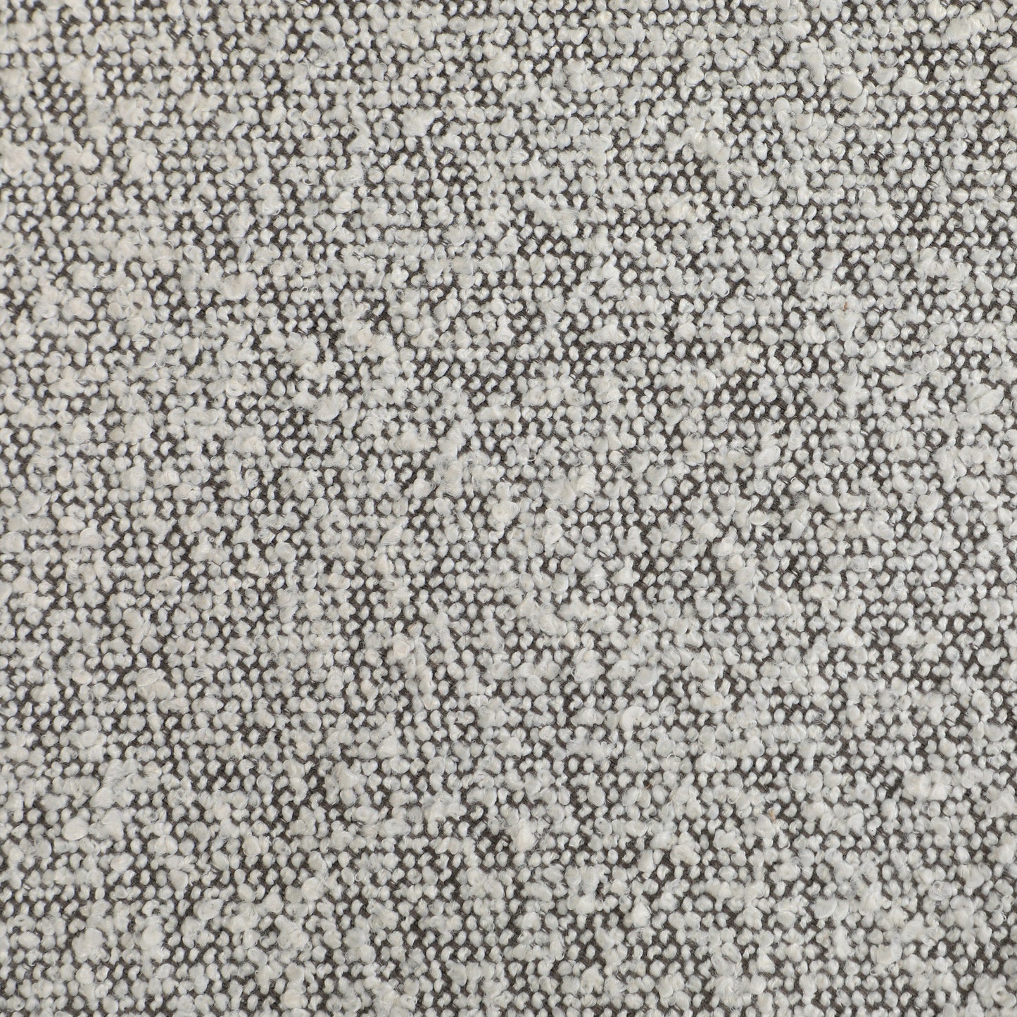 Le banc de rangement Arbakka de The Gray Barn