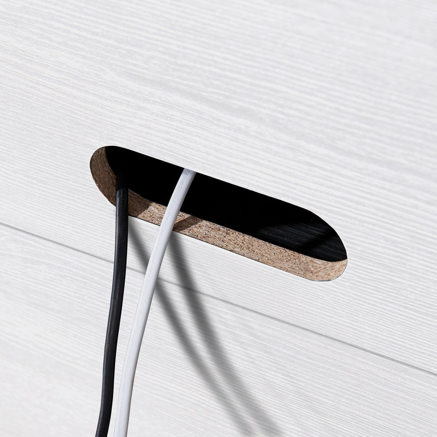 Meuble TV rectangulaire Tillman pour téléviseurs jusqu'à 75 pouces