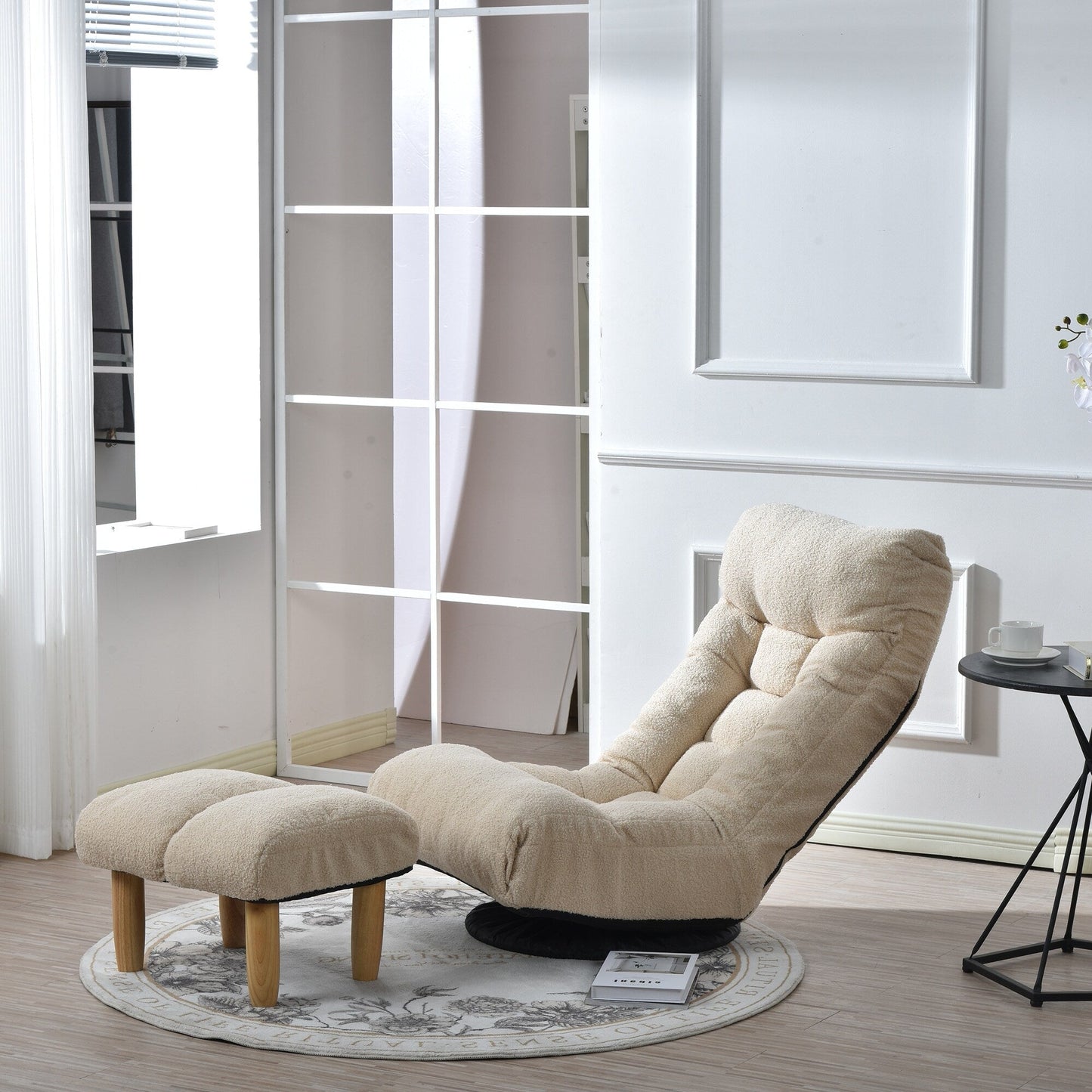 Ensemble de fauteuil inclinable sans accoudoirs, recouvert de tissu, avec repose-pieds et repose-tête réglable.